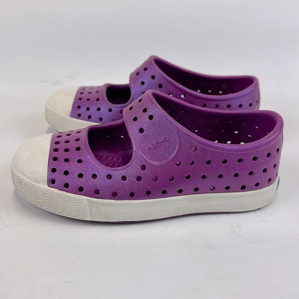 NATIVE Juniper Iridescent Purple Waterproof Shoes Size C7